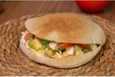 بيض بالجبنة النابلسية