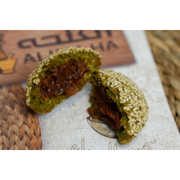Falafel stuffed palestinian mixture (spicy)