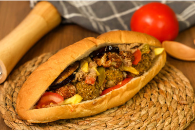 Foul, falafel and fried vegetables