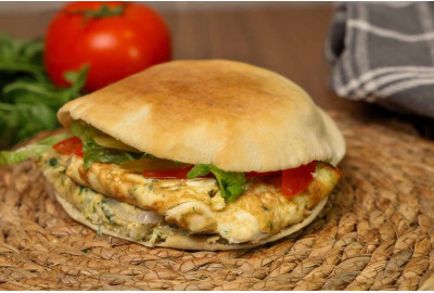 عجة ( بيض مع بقدونس)