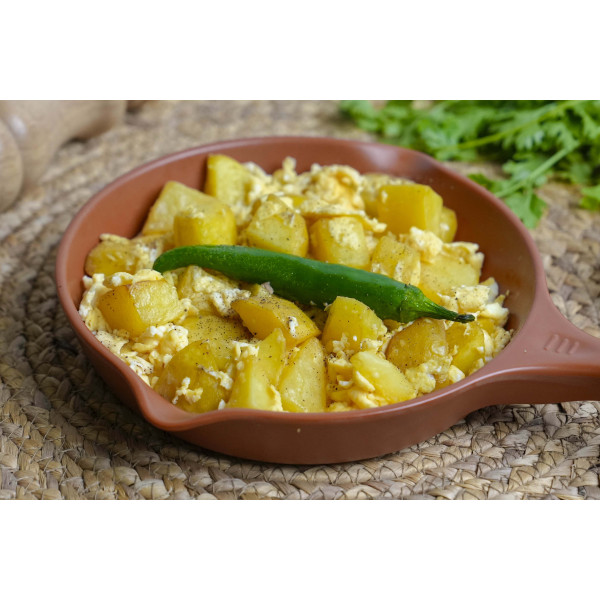 Mufarakeh eggs and potato