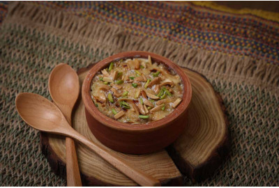 ام علي بالمكسرات