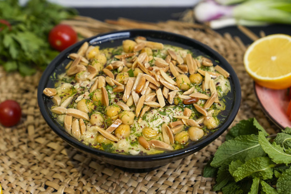 Fattah with ghee and nuts