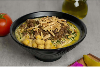 Royal fattah with ghee & meat & nuts