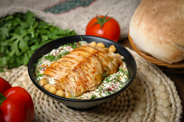 فتة شاورما ( دجاج)