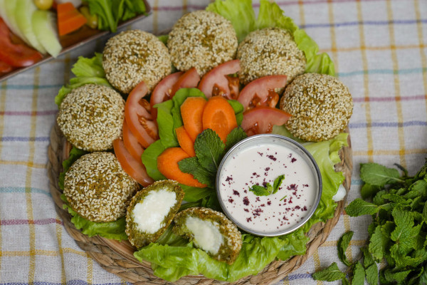 Falafel with cheese (5 pieces)