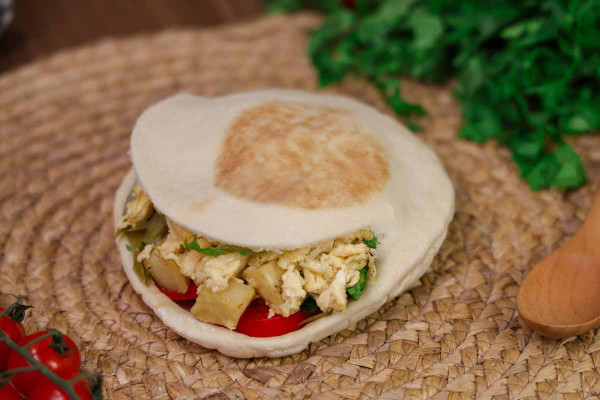 Mufarakeh egg and potato