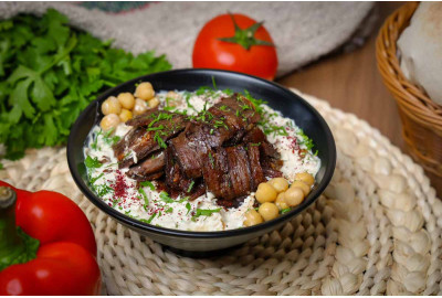 فتة شاورما ( لحم)