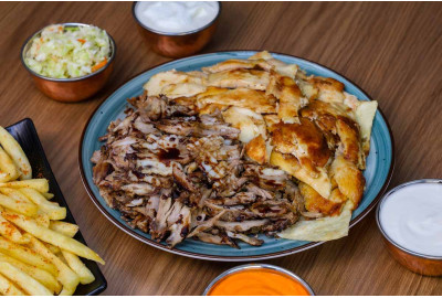 (صحن شاورما شرحات (مكس