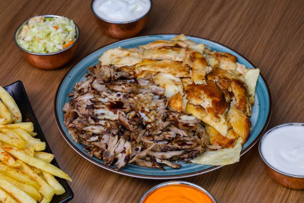 (صحن شاورما شرحات (مكس